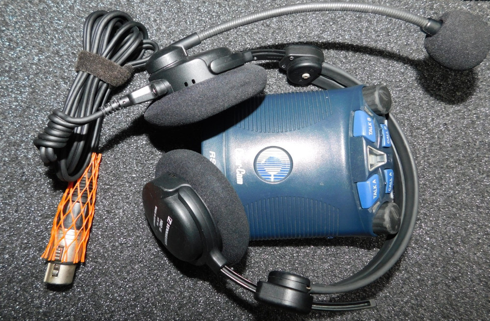 Clear-Com RS-602 Two-Channel Intercom Beltpack / HMD 46 HeadSet