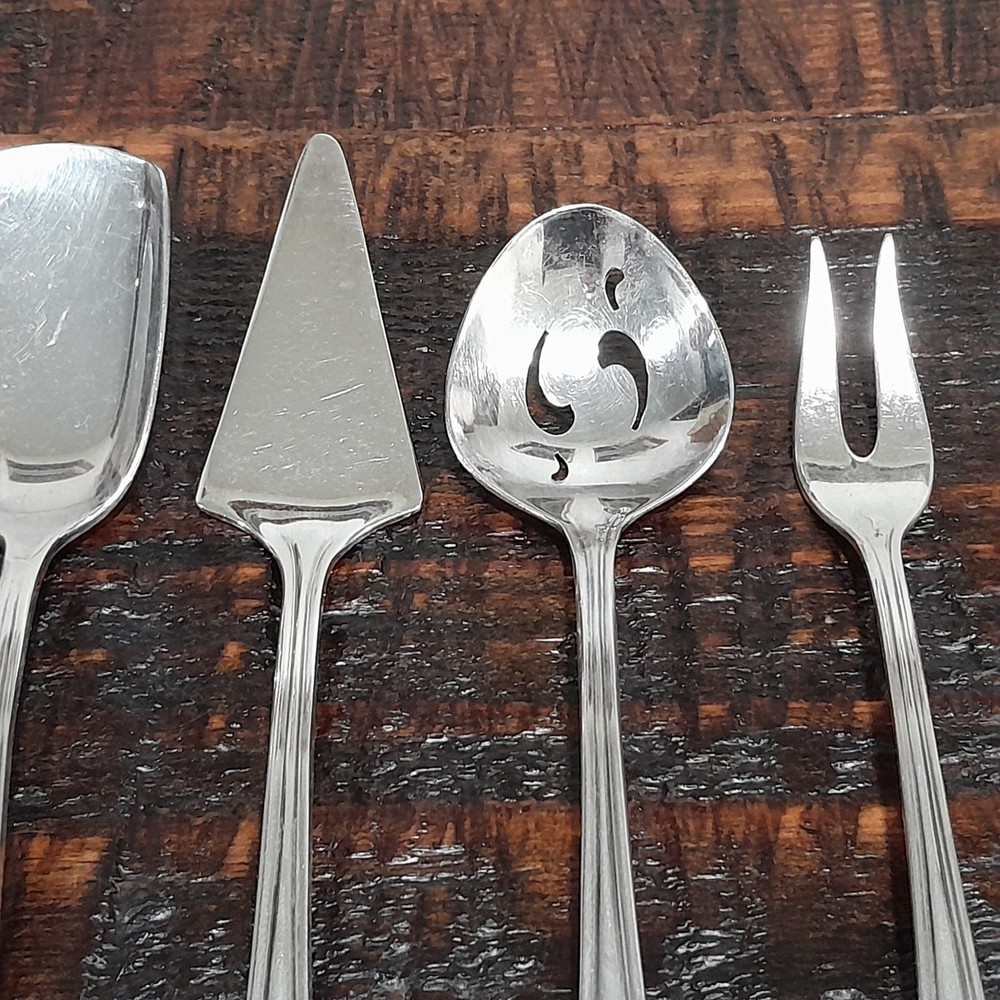 Wm Rogers Extra Plate Inspiration Magnolia 5 Piece Silverplate Flatware Set