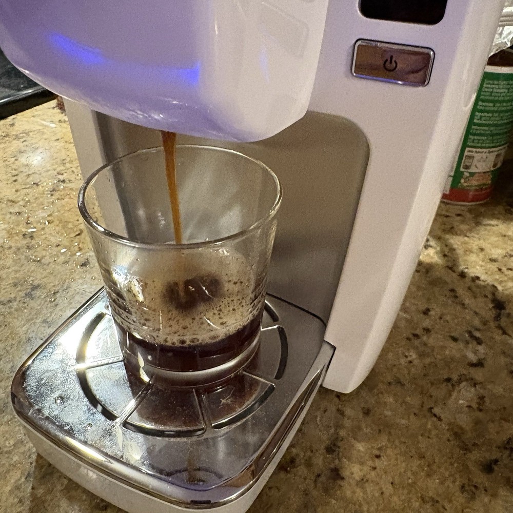 Keurig Coffee Maker Model K10 Arctic White Single Cup TESTED