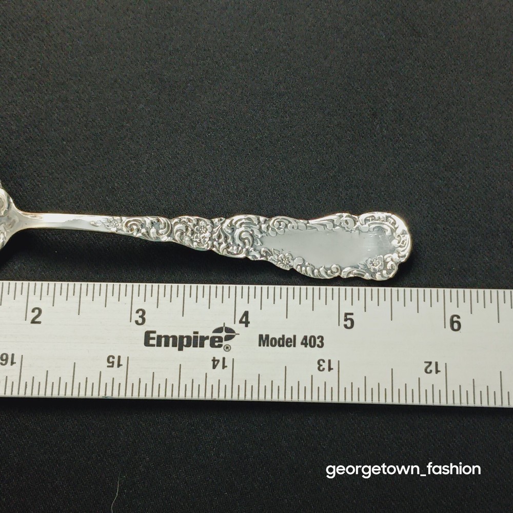 Vintage Wm Rogers & Son AA Florida Pattern Silver Plate Shell Berry Sugar Spoon