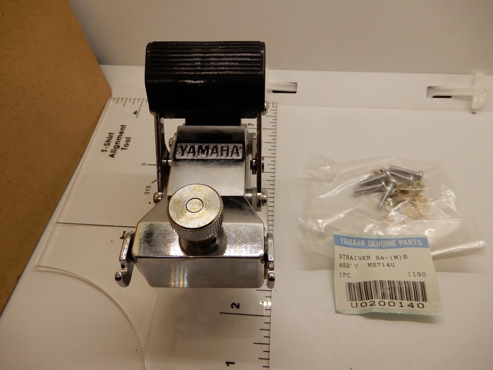 YAMAHA Strainer U0200140