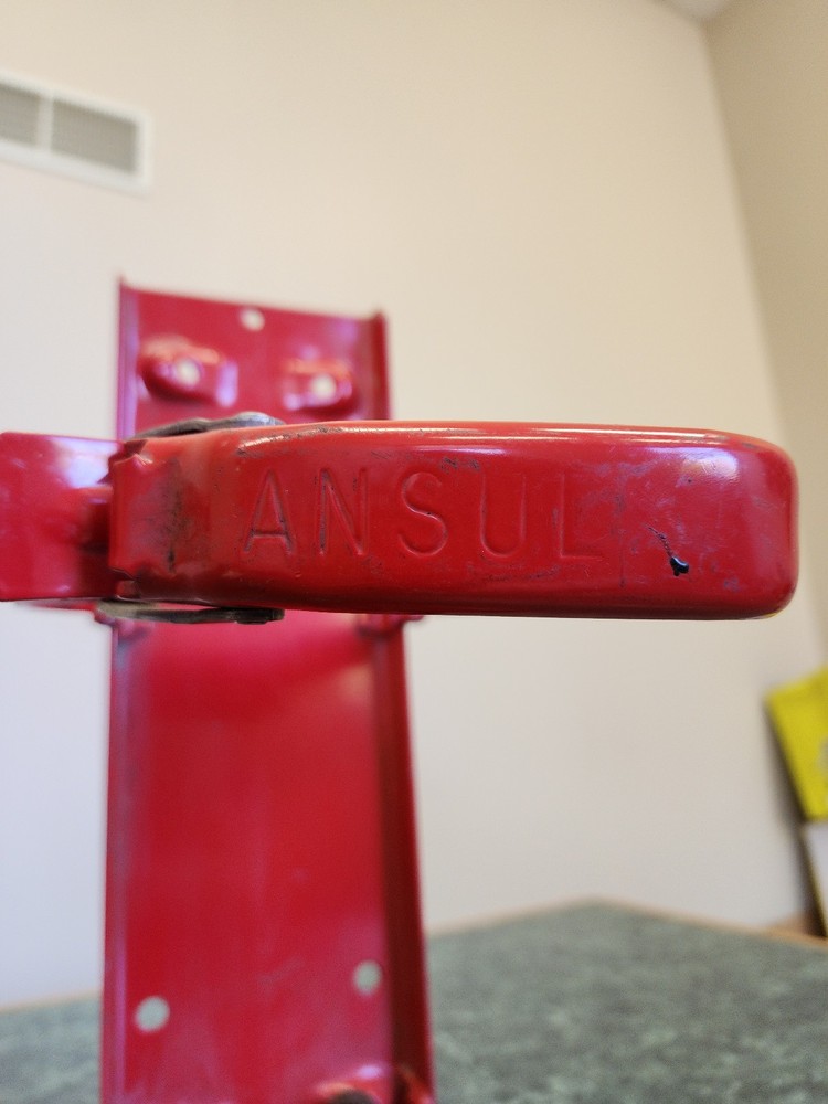 ANSUL 20E Fire Extinguisher Bracket -Missing 2 Black Stoppers