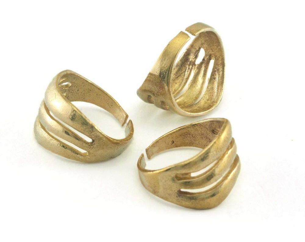 Stripes Ring Raw Brass (18.5mm 8US inner size - Adjustable ) OZ1698