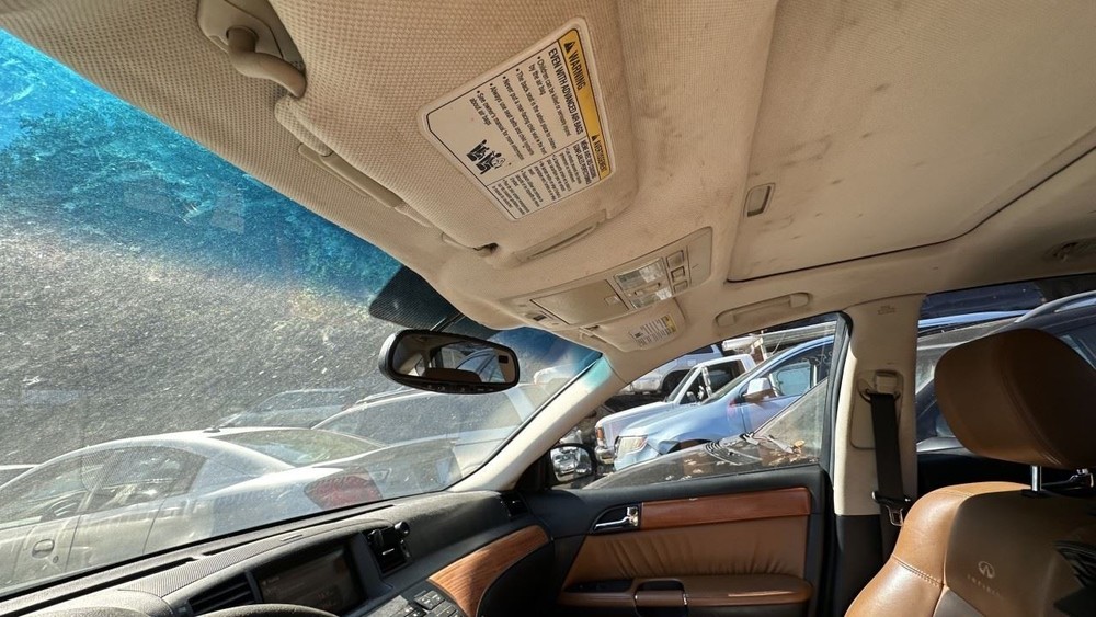 2006 M35 Third Brake Light OEM