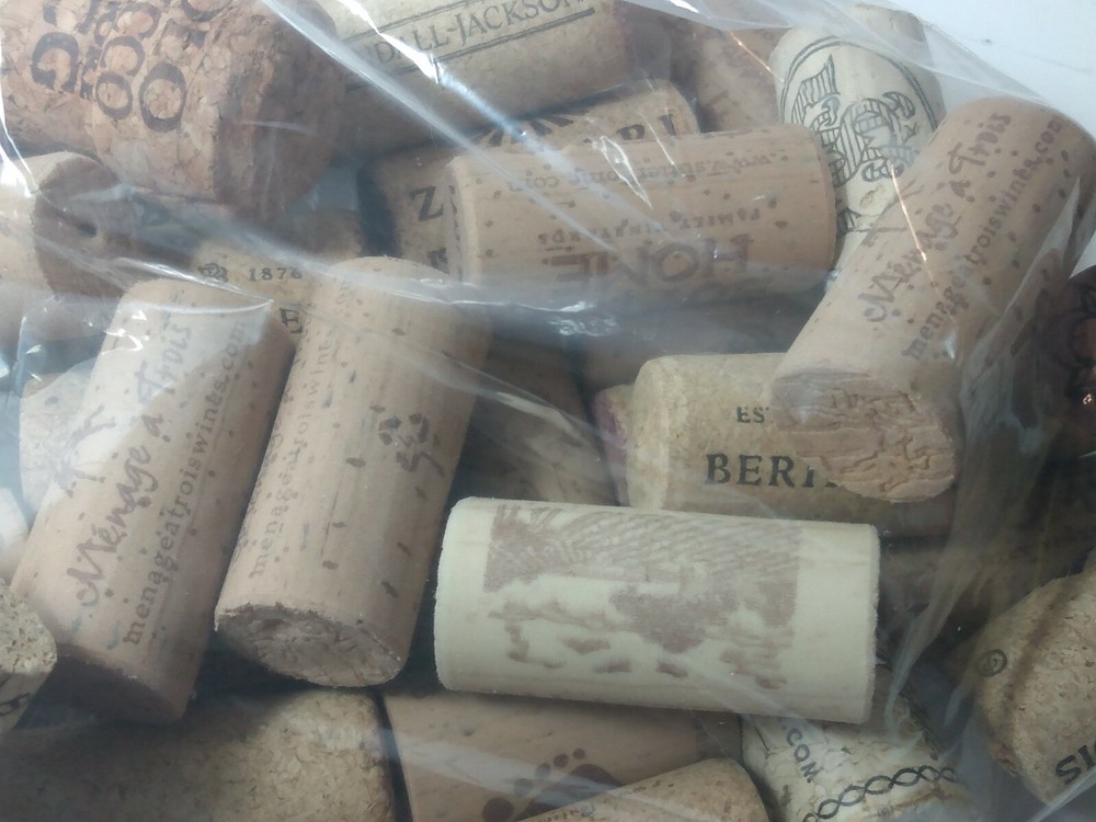 40+ Used wine corks great for crafts!