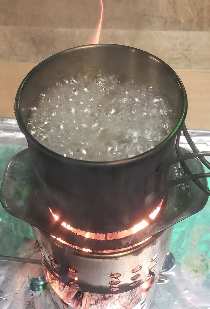 Bug Out Bag Hobo Stove Cooking Kit.