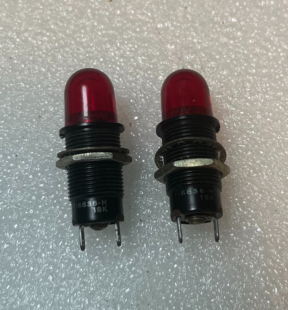 2 pcs Dialight Dialco 137-8836-H 18k Red Panel Mount Indicator Lamp