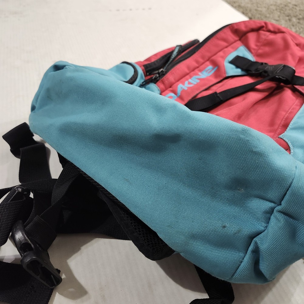 Dakine Mission 25L Red Blue Backpack