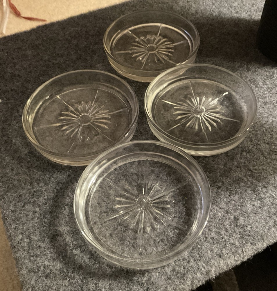 Frank M. Whiting Star Pattern  Glass Bottle Coaster Mini  Snack  Dish Atomic