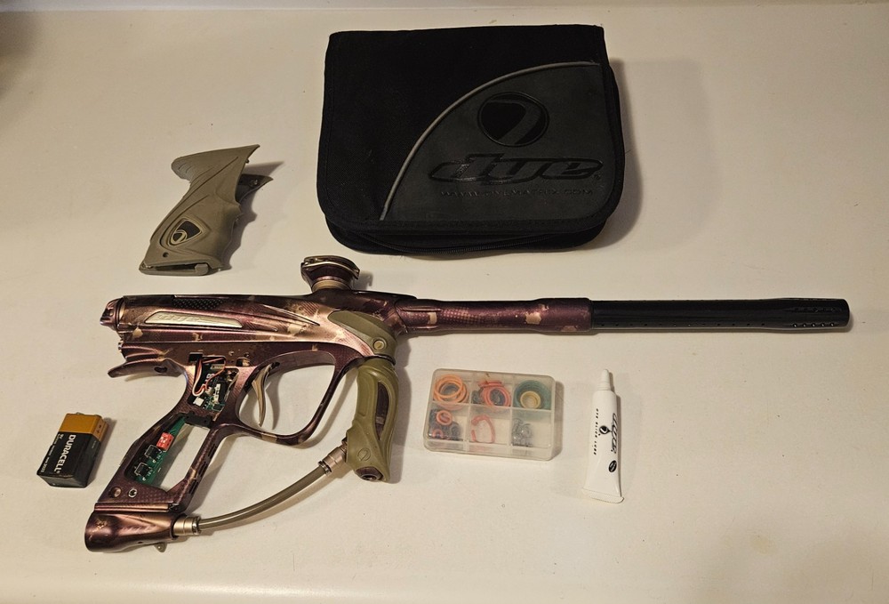 Dye DM 12 Paintball Gun Camo