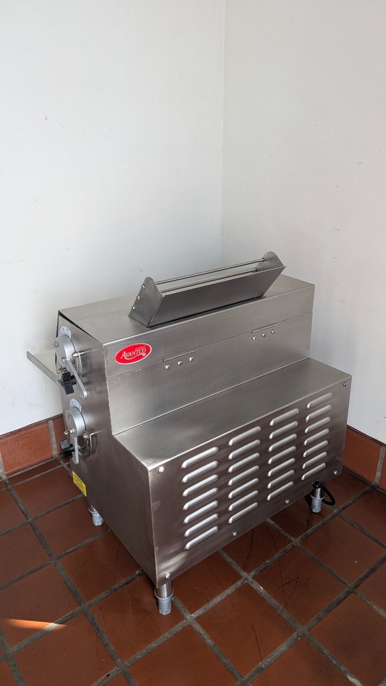 Somerset CDR-2000 Two Stage Dough Sheeter