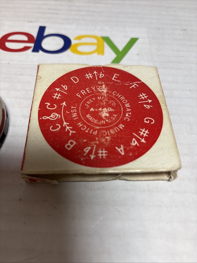 Classic Vintage Frey’s Chromatic Pitch Pipe