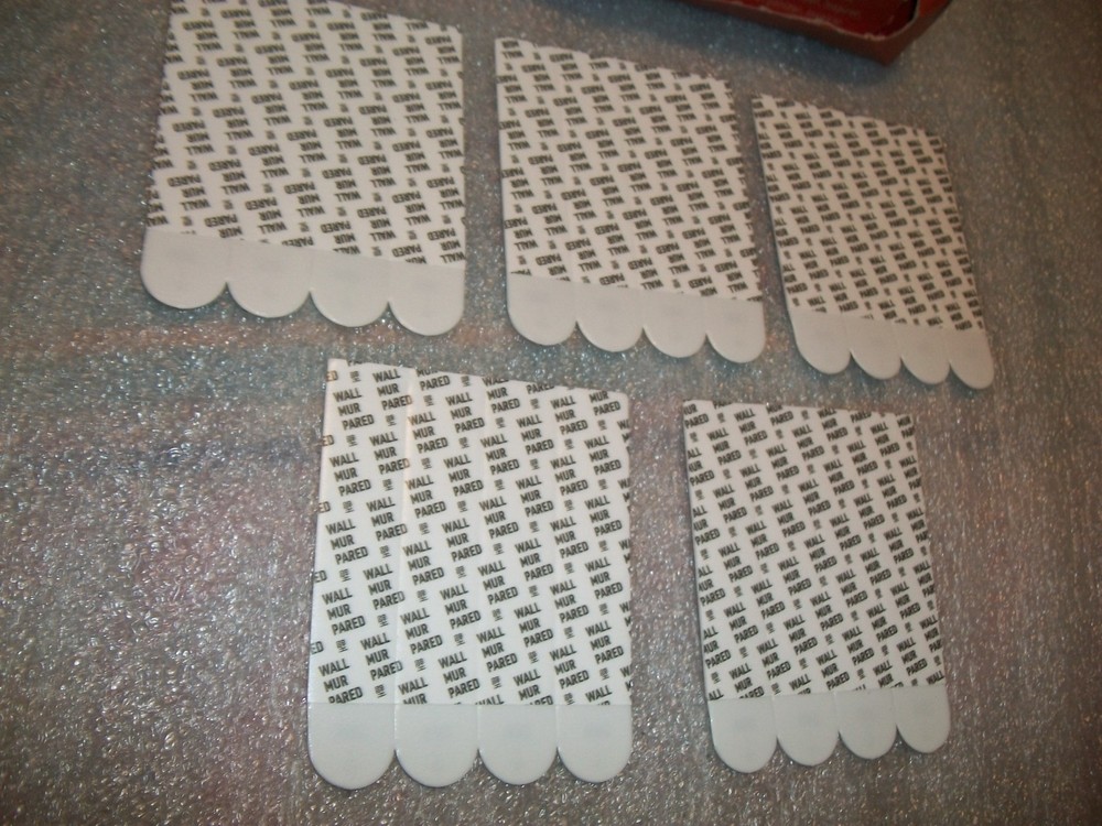 Command 20 Large Refill Adhesive Strips, Damage Free Hanging Wall Large, White