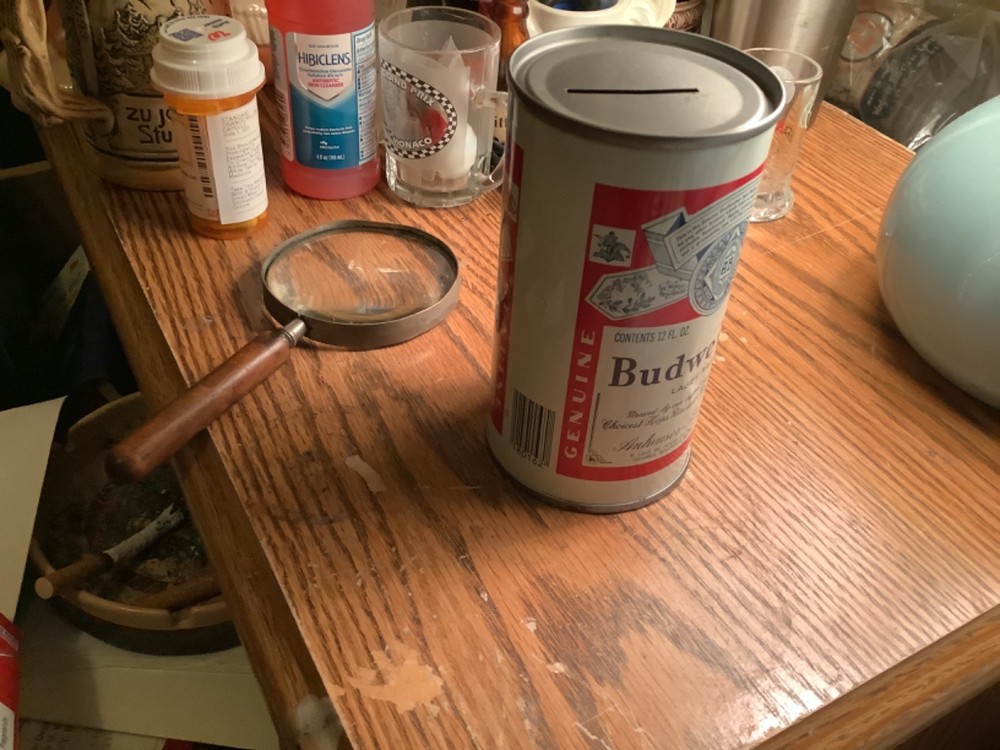 Budweiser bank top can