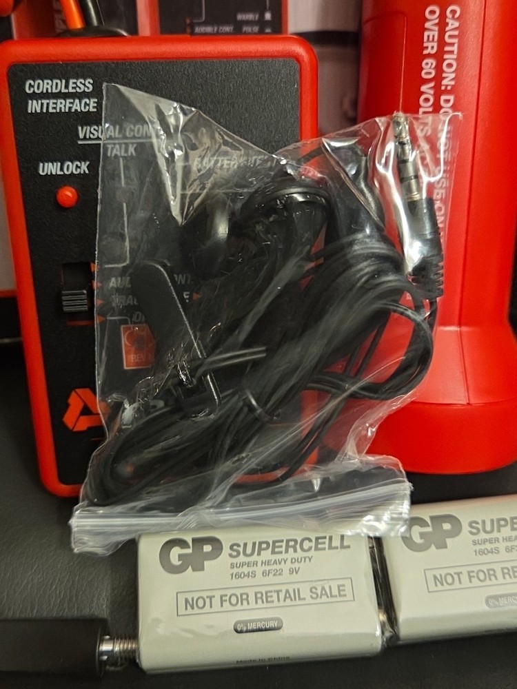 Triplett 3399 Fox & Hound Premium Tone & Probe Wire Cable Tracing & Testing Kit