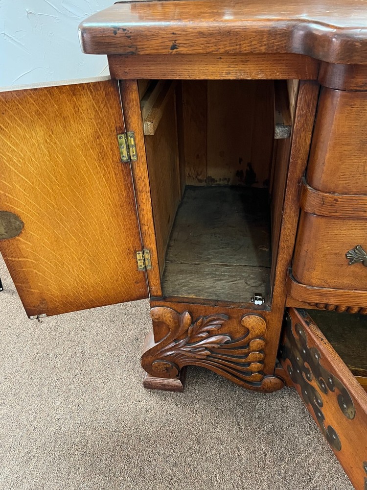 Antique Oak Victorian Buffet/Sideboard with mirror,