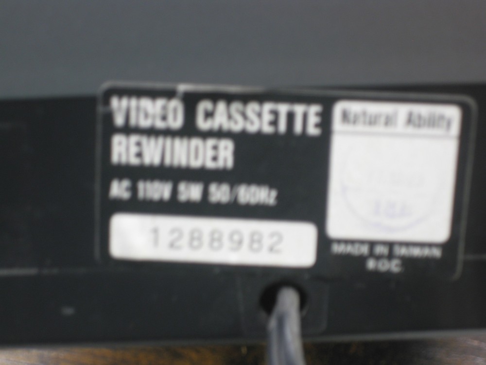 Solidex Model 828 VHS Video Cassette Rewinder - Working but "As Is"