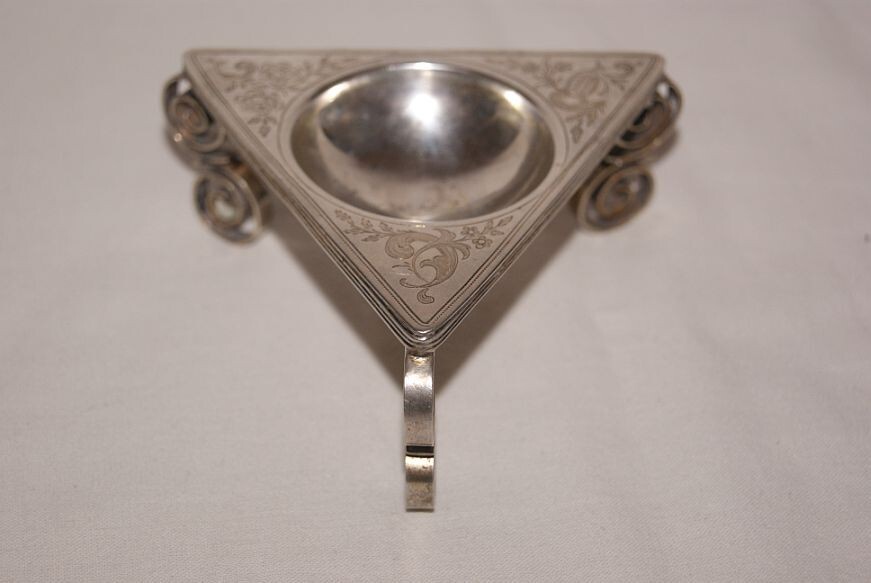 Antique triangular historism silver spice / salt bowl, est. ~ 1800 - 1850