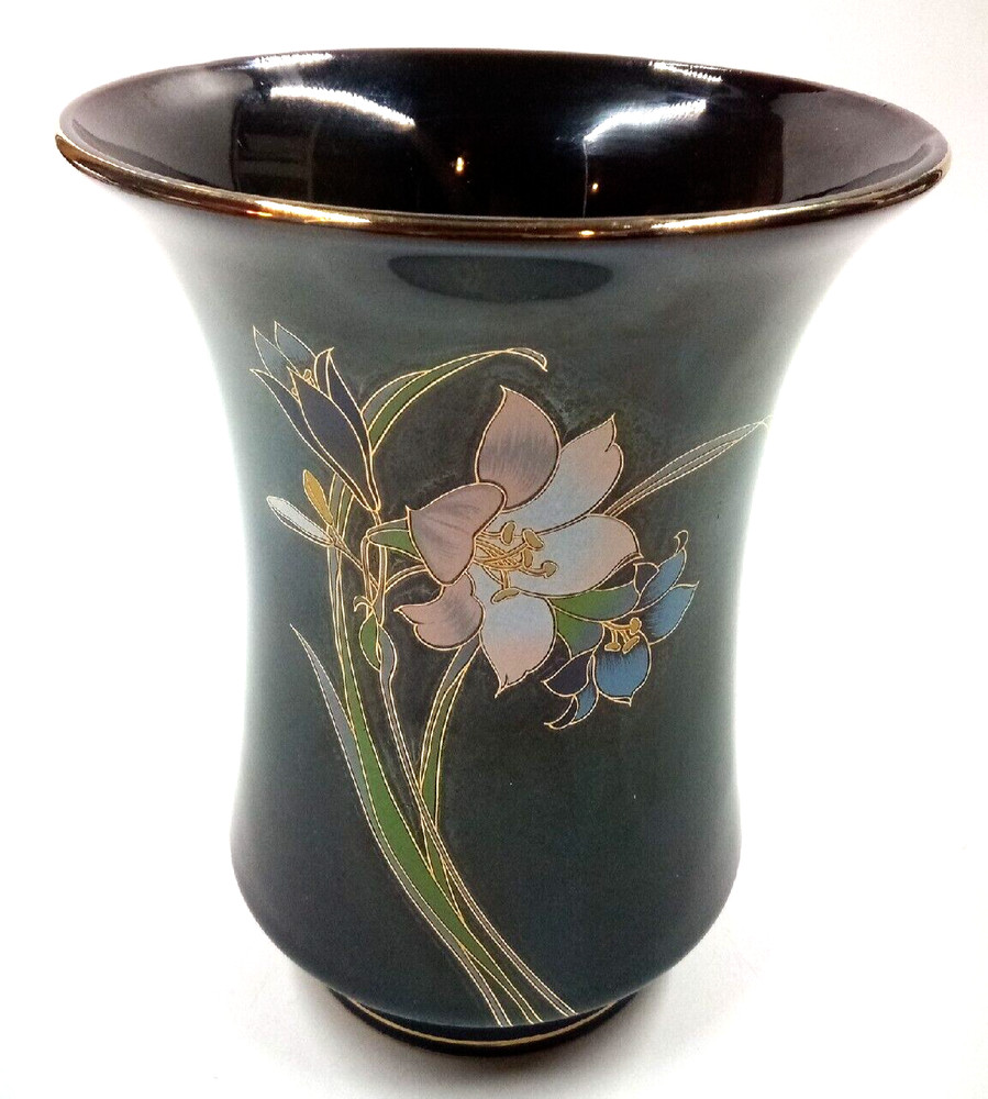 YAMAJI  LILAC CERAMIC VASE JAPAN