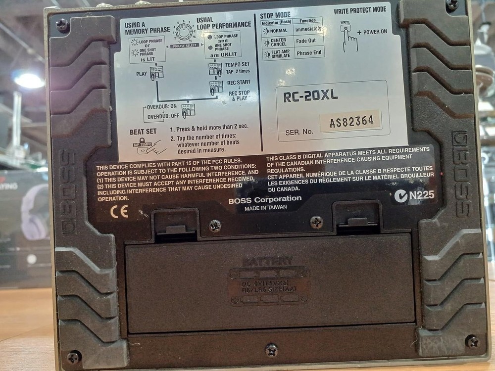 BOSS Model RC-20XL Loop Station