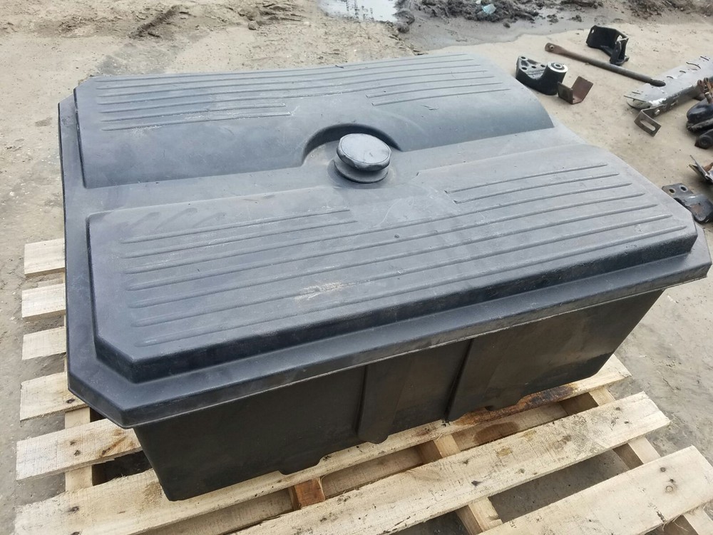 2001 FREIGHTLINER ST120 BATTERY BOX
