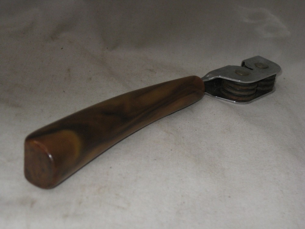 vintage marblized Bakelite handle knife sharpener sharpening utensil