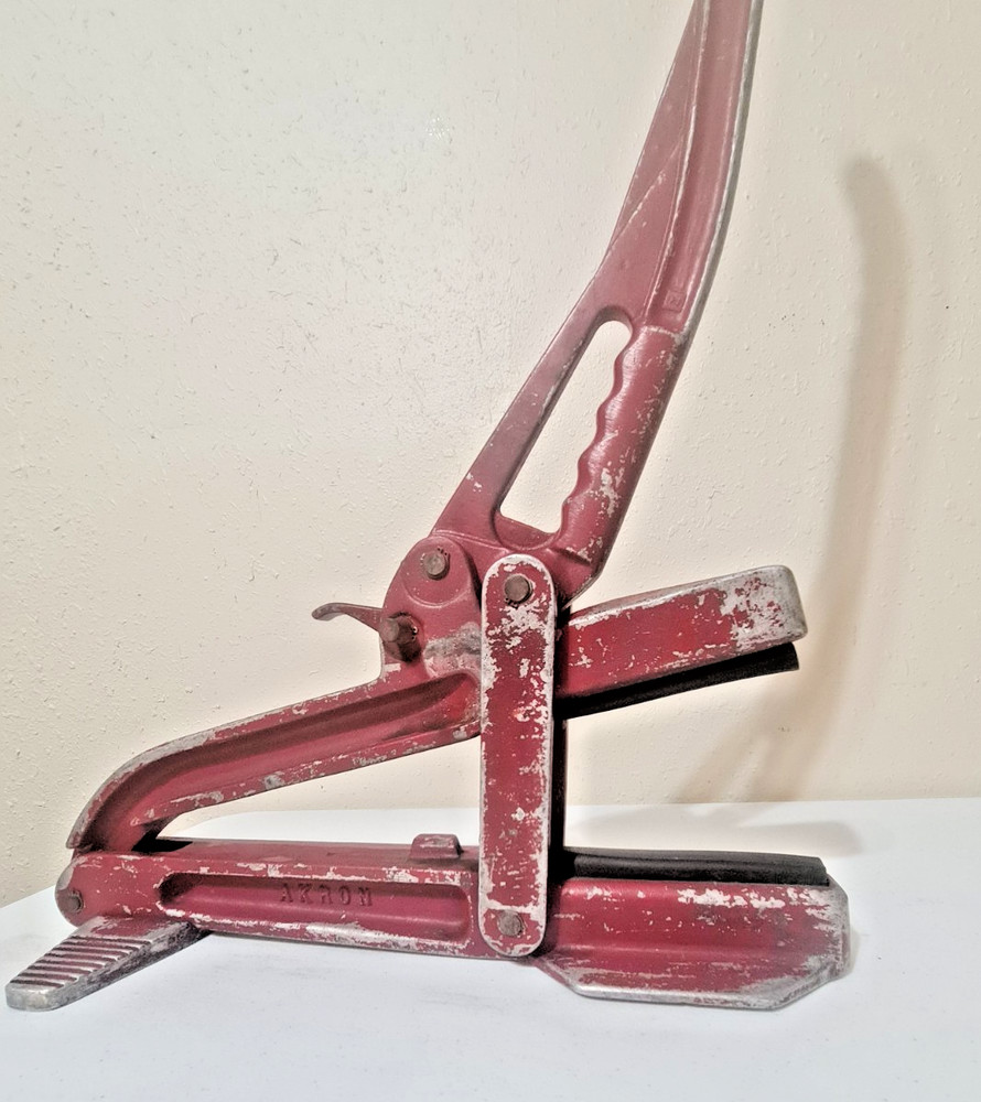 Vtg Akron Fire Hose Compressor Clamp Fireman Fighting Old Squeeze Shut Off Tool