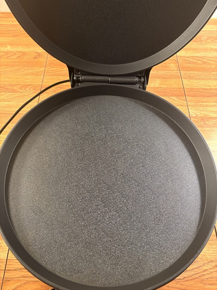 🔥 Chefman 12” Electric Pizza Maker – Midnight Black