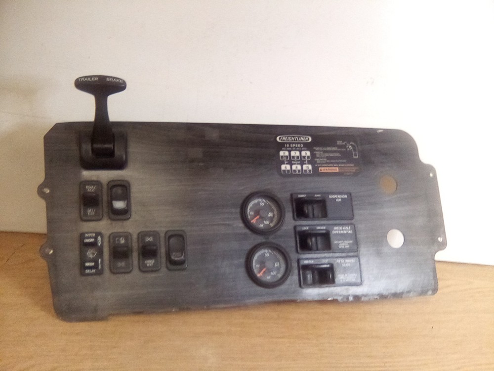 2004 Freightliner Columbia Switch Dash Panel