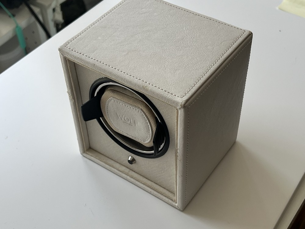 WOLF Cub Single Watch Winder, Cream Pebbled Leather