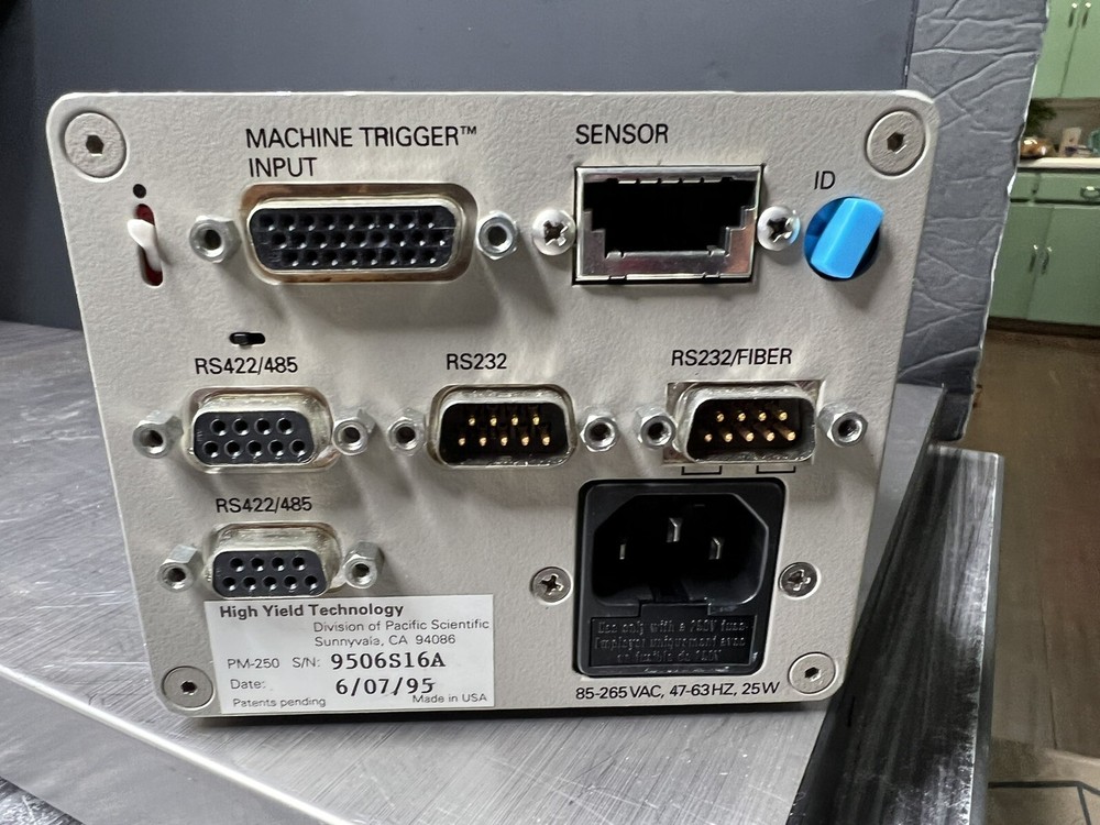 High Yield Technology PM-250 Vacuum Particle Controller