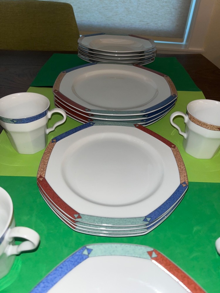 Christopher Stuart Diamond Optic 4 Complete Place Settings W/ Extras EUC