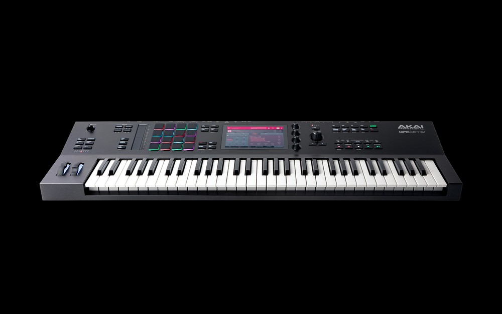 Akai MPC Key 61 Professional Standalone Synthesizer Keyboard Sampler & Sequencer