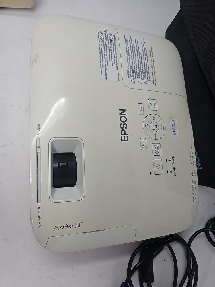 Epson EX3200 LCD Projector