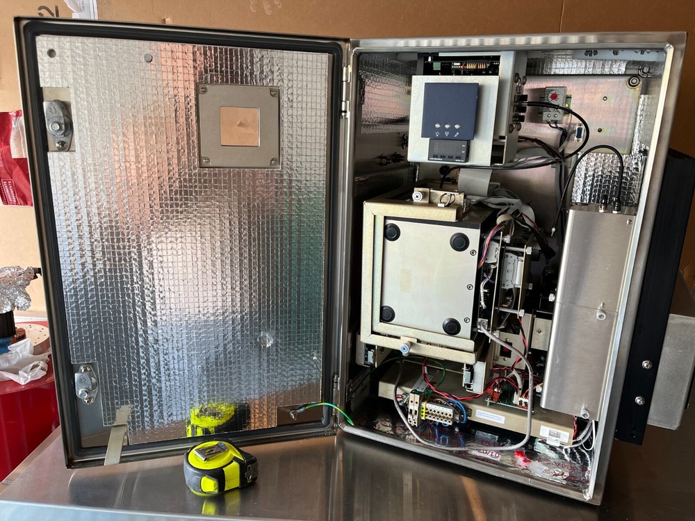 Foss XDS Near Infrared Type XP-2400 Series Process Analyzer