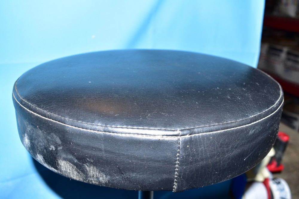 Tama HT130 Drum Throne- Used very nice