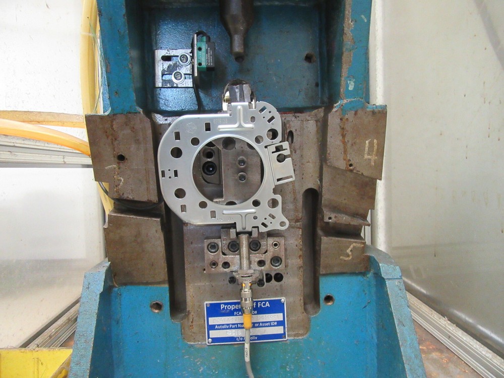 Puritan Pneumatic Press Stake Nut Assembly Machine Allen Bradley Panelview 600