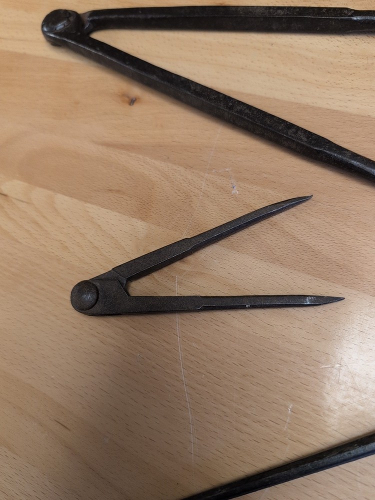 Vintage Set Wing Compass | Large And Small