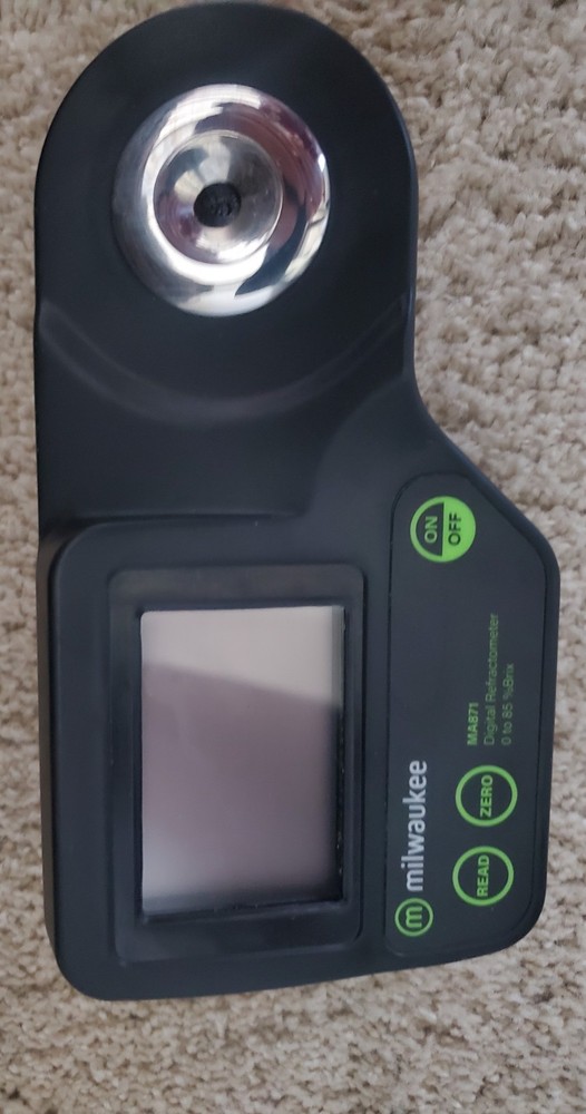 Milwaukee Digital Brix MA871 Refractometer