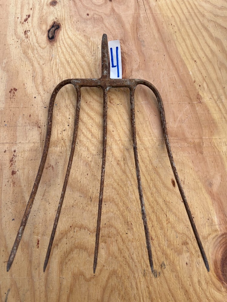 Fork Rake Head 5 Thines Rusty Rustic no handle Original Vintage Primitive Metal