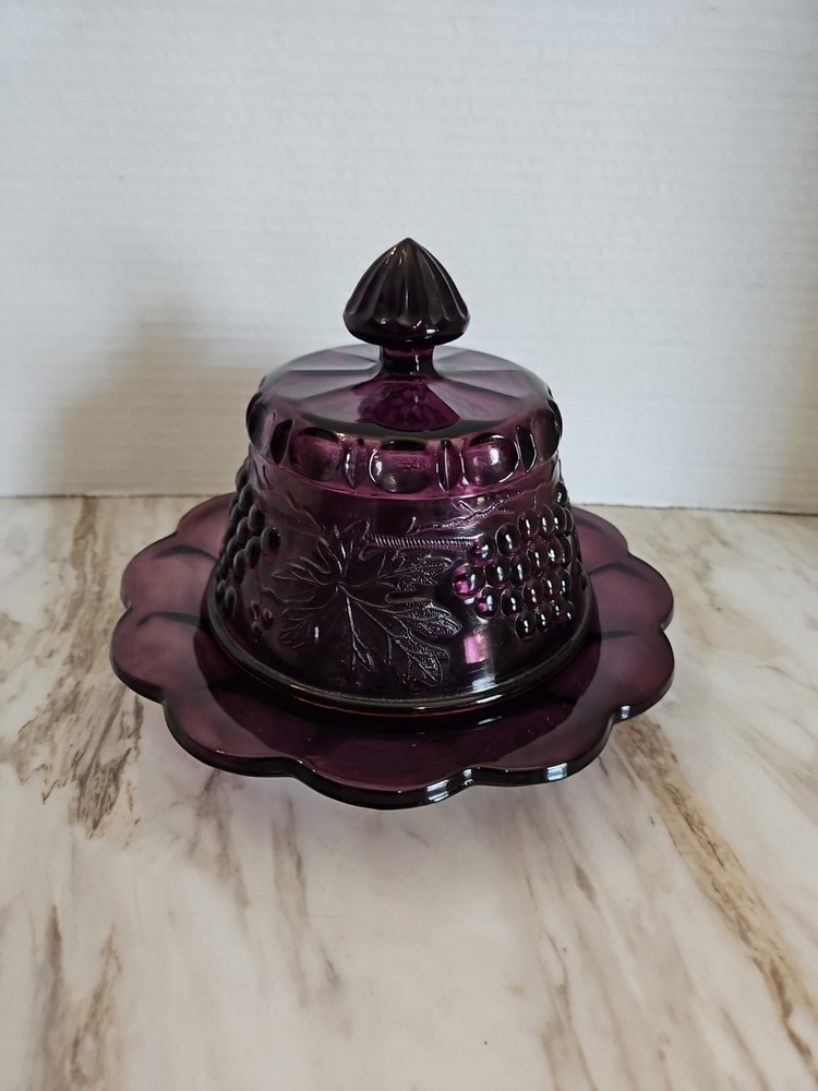 Vtg Mosser Grape & Cable Pattern Amethyst Purple Color Covered Dish