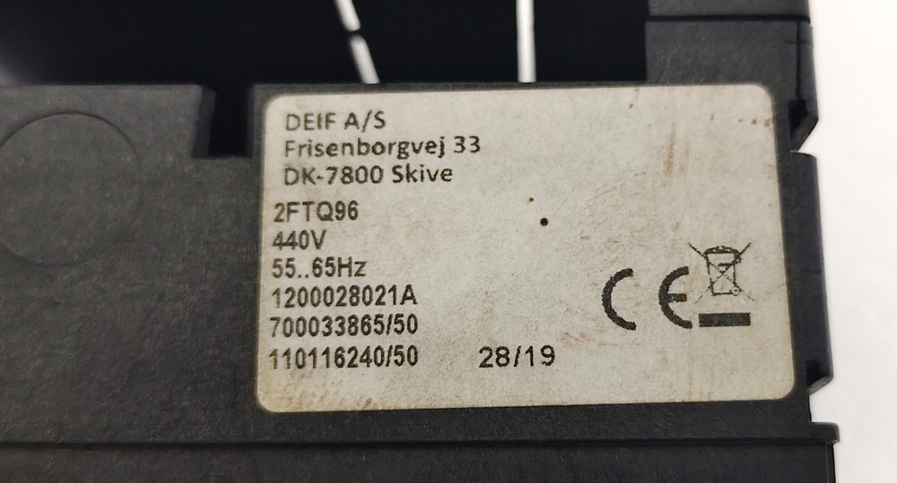 DEIF 2FTQ96 Double Frequency Meter 440V 55-65Hz Analog Panel Meter