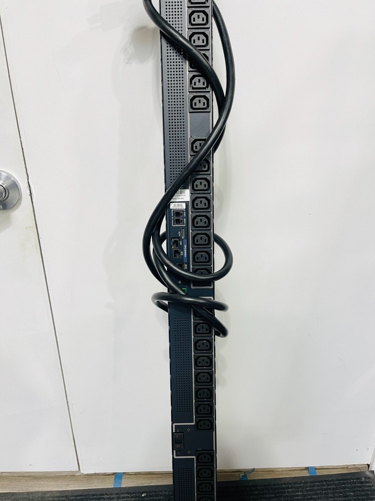 Server Technology STV-4301C Switched PDU - 5.0kW / USED
