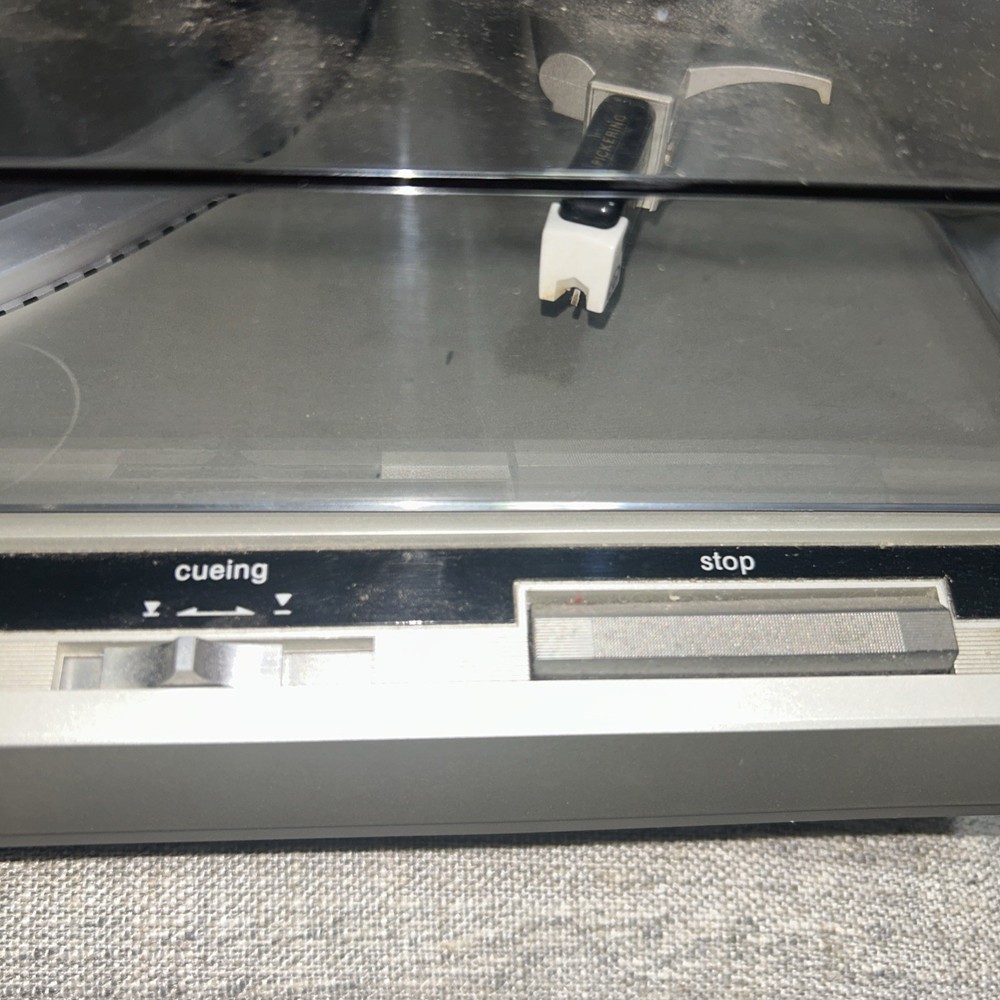 Technics Quartz Direct Drive Automatic Turntable SL-Q200