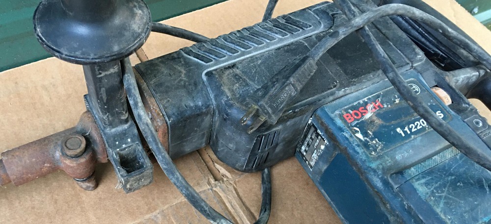 BOSCH 11220EVS Rotary Hammer Drill demolition