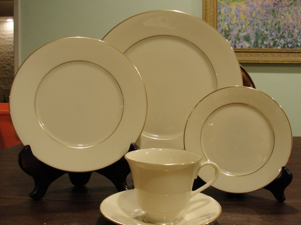 LENOX HAYWOOD 1 - 5 PIECES SETTING