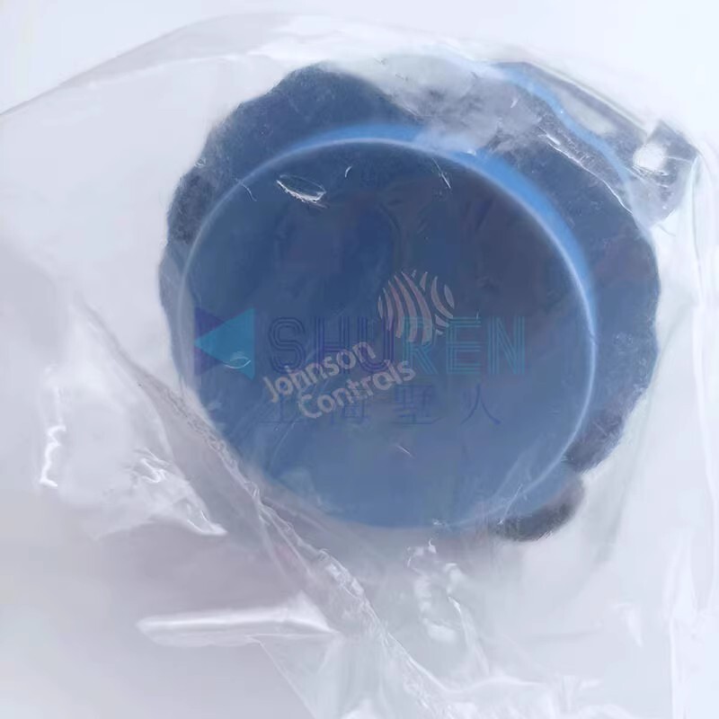 1pcs Johnson TS-6340D-B10 Water Pipe Temperature Sensor Air Duct Transmitter