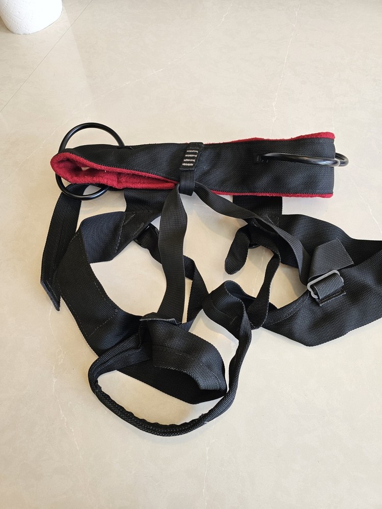 Black Diamond Climbing Harness Size Large Great Condition
