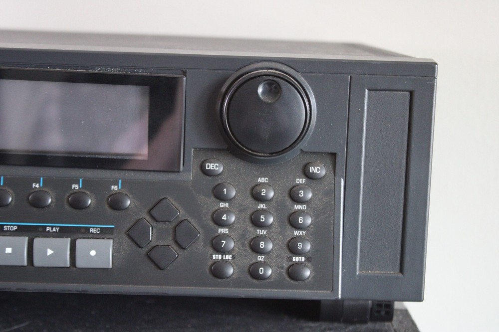 E-MU 4001 Darwin Digital Audio Disk Recorder EMU 1996 - Powers On