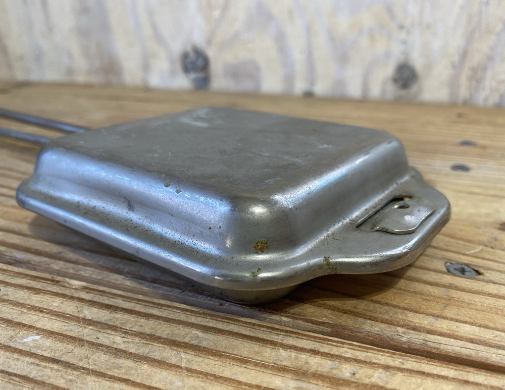 Vintage Square Sandwich Pie Maker Campfire Camping Wood Handle